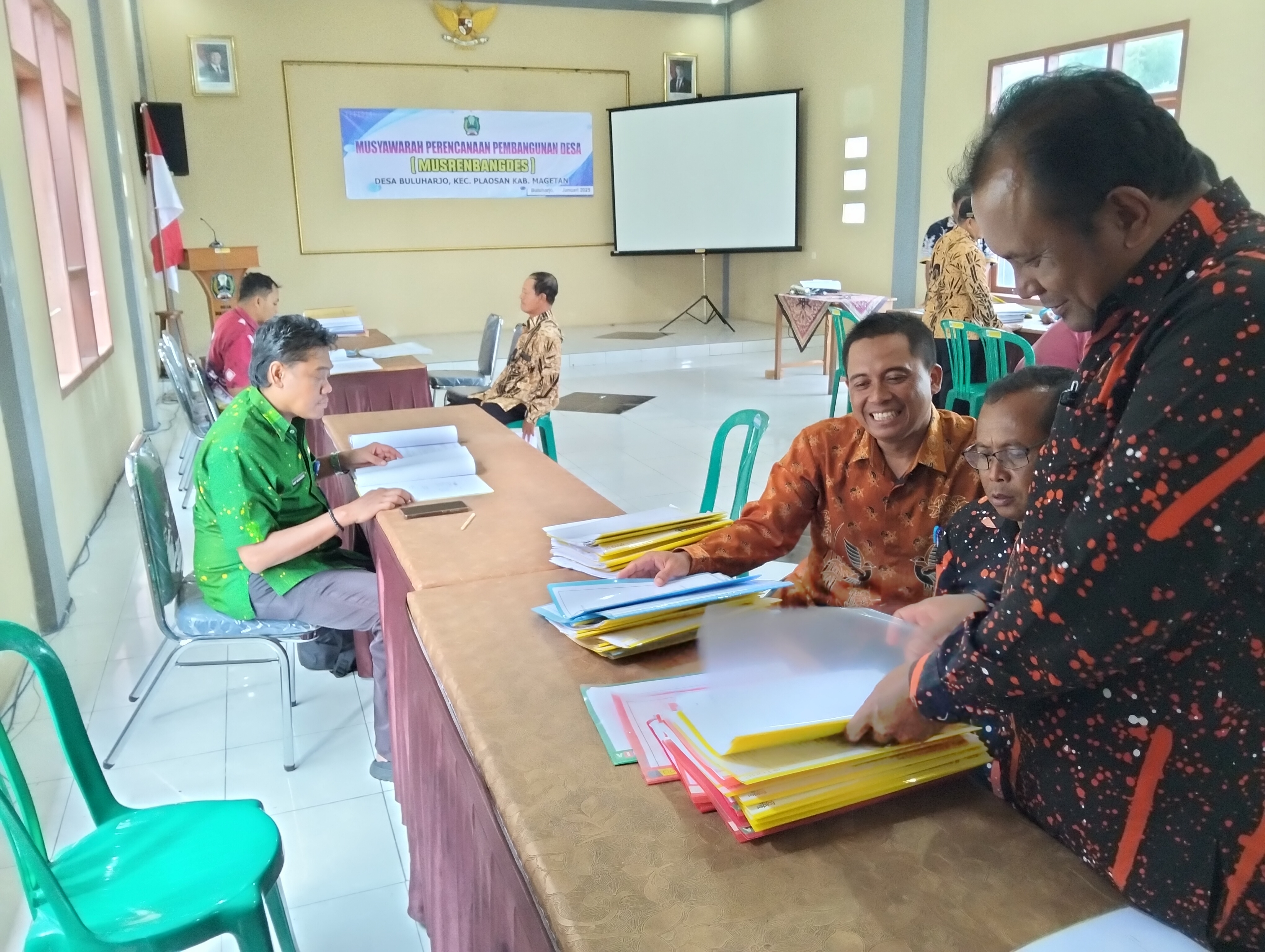 MONITORING EVALUASI DARI KECAMATAN PLAOSAN